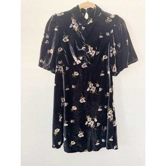 FREE PEOPLE Be My Baby Luxe Velvet Floral Mock Neck Vintage Mini Dress 4 - Picture 3 of 9